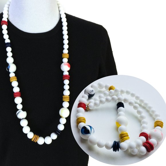 Carol Dauplaise Jewelry - Vintage Carol Dauplaise Long MOD White Beaded Summer Necklace 35"